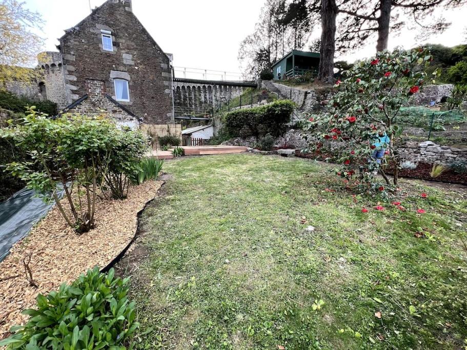 Superbe Appartement Avec Jardin Dinan Centre - Jerzual Exterior photo