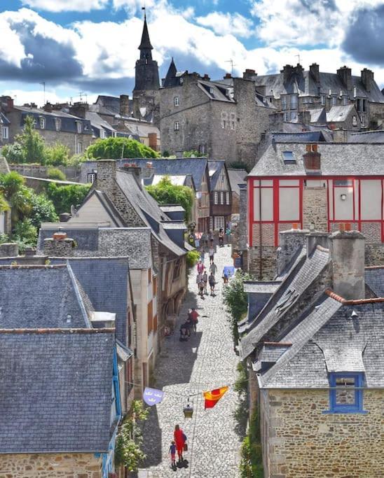 Superbe Appartement Avec Jardin Dinan Centre - Jerzual Exterior photo